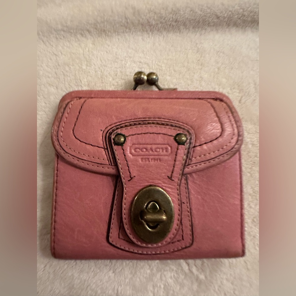 Coach 90s Gigi Leather Kisslock Wallet